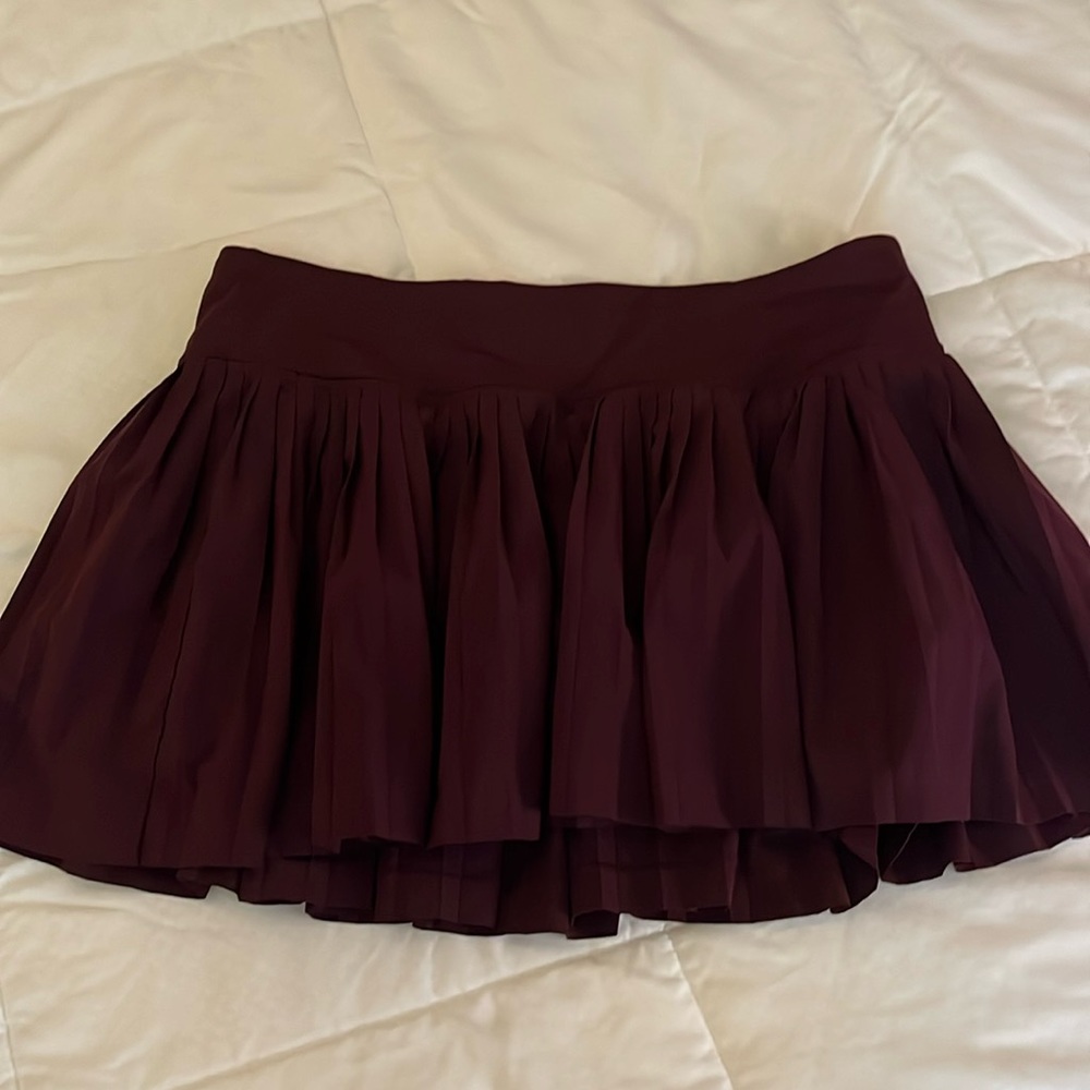 Lululemon pleated skirt